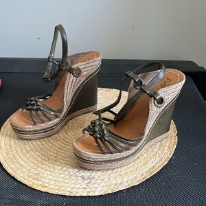 Mia Olive Green Leather Boho Platform Wedge Sandals Size 8
